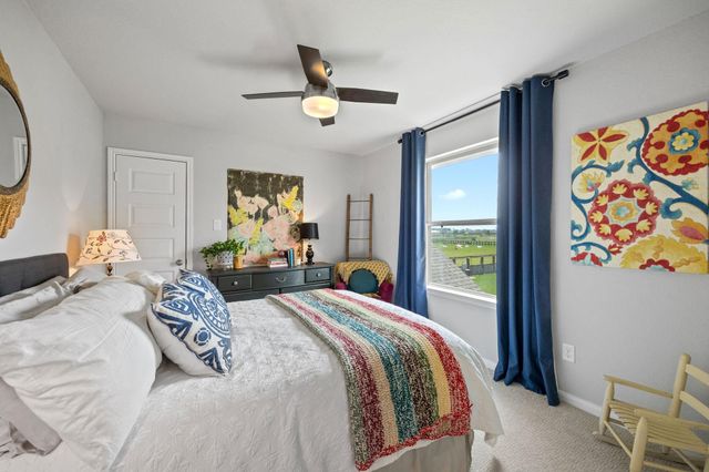 7219 Hillside Avenue, Mont Belvieu, TX 77523