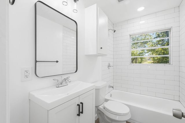 204 S Lillis Lane, Denison, TX 75020