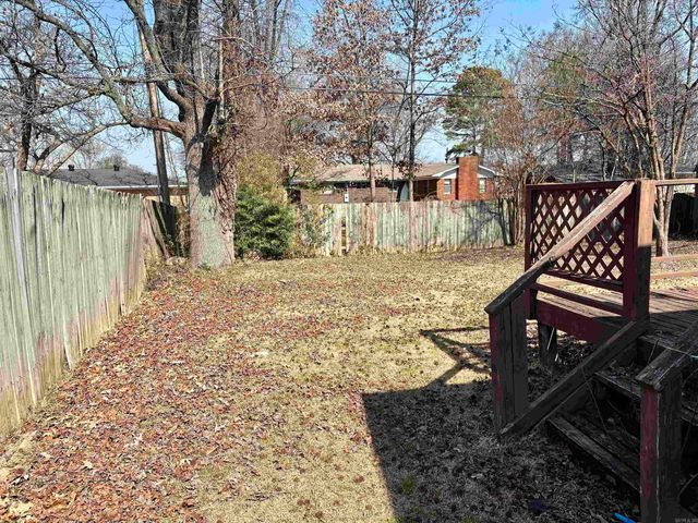 122 Cloverdale, Searcy, AR 72143