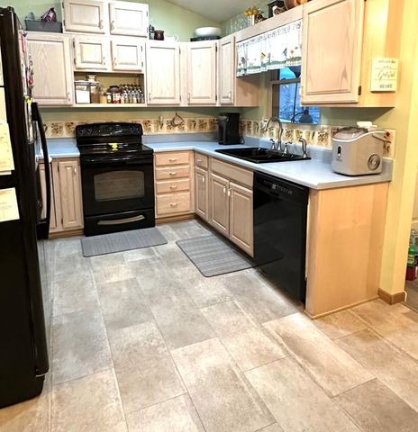 1861 August Dr., Mansfield, OH 44906