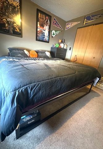 1861 August Dr., Mansfield, OH 44906