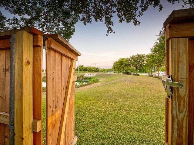 1109 Traci Michelle DR, Pflugerville, TX 78660