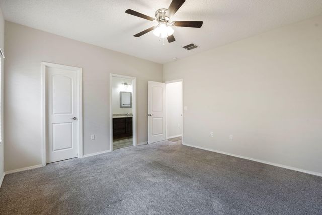 921 Firewheel Avenue SW, Los Lunas, NM 87031
