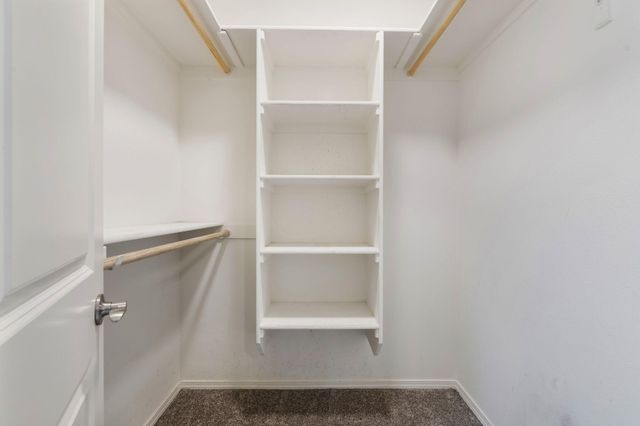 921 Firewheel Avenue SW, Los Lunas, NM 87031