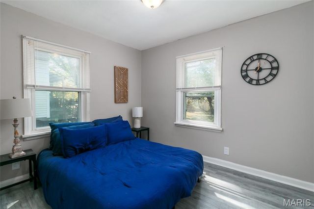 609 Belmont Place, St Louis, MO 63135