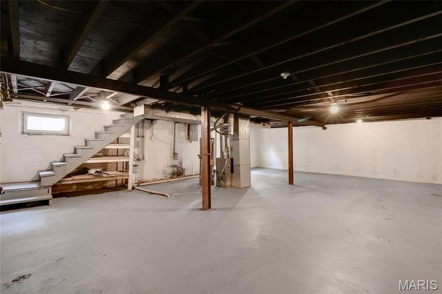 609 Belmont Place, St Louis, MO 63135