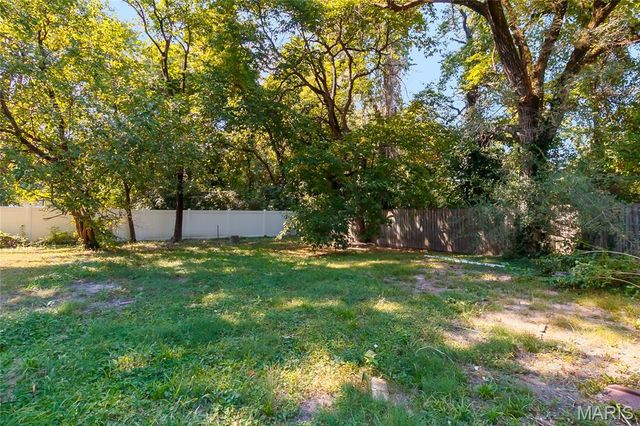 609 Belmont Place, St Louis, MO 63135