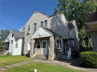 226 E Maple Street 1, Jeffersonville, IN 47130