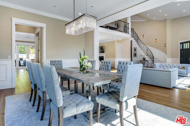 19633 Wells Drive, Tarzana (los Angeles), CA 91356