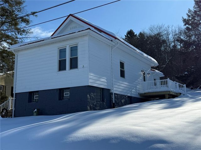 28 Bredin Ave, Twp Of But Sw, PA 16045