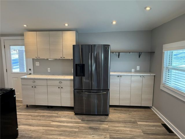 28 Bredin Ave, Twp Of But Sw, PA 16045