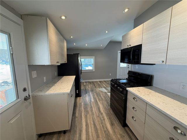 28 Bredin Ave, Twp Of But Sw, PA 16045