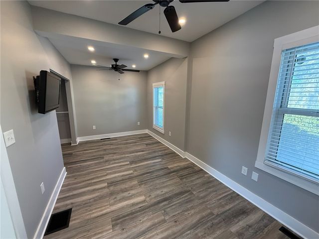 28 Bredin Ave, Twp Of But Sw, PA 16045