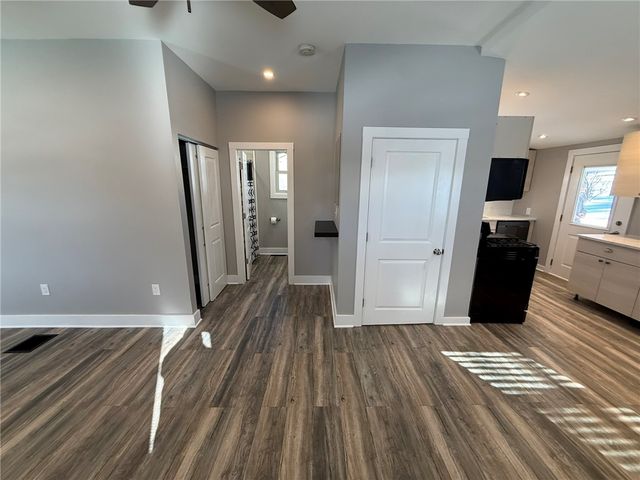 28 Bredin Ave, Twp Of But Sw, PA 16045