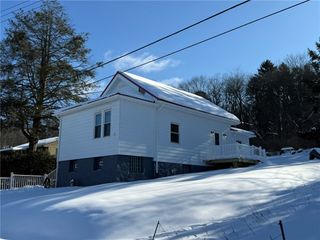 28 Bredin Ave, Twp Of But Sw, PA 16045