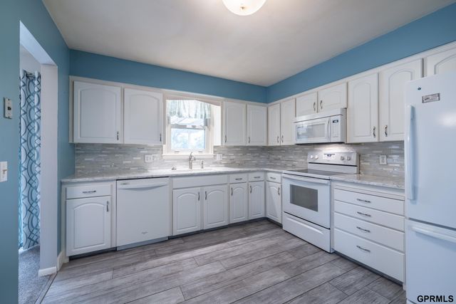 12306 Anne Street, Omaha, NE 68137