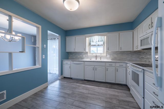 12306 Anne Street, Omaha, NE 68137