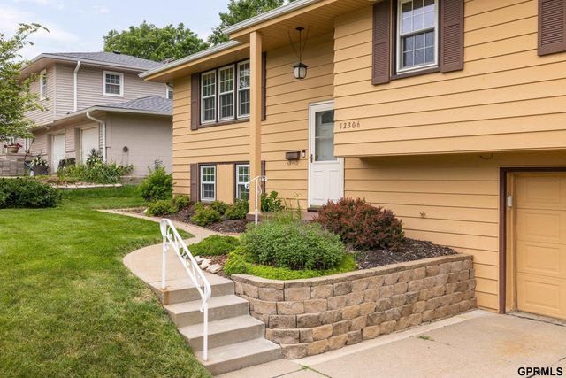 12306 Anne Street, Omaha, NE 68137