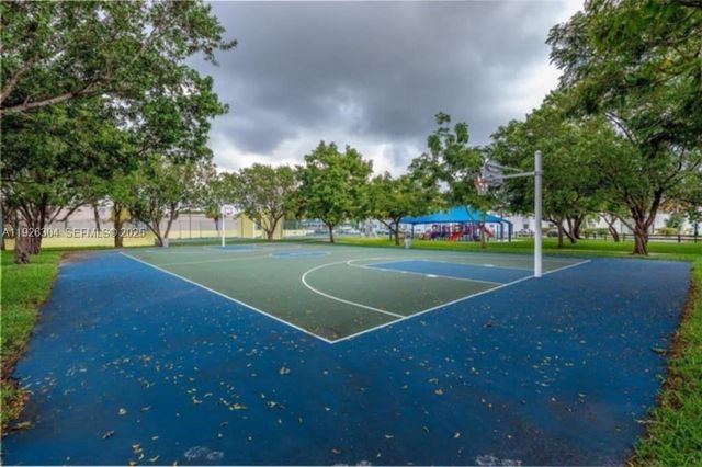 7220 SW 94th Pl G2, Miami, FL 33173