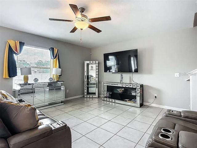 1876 COLDING DRIVE, Ruskin, FL 33570