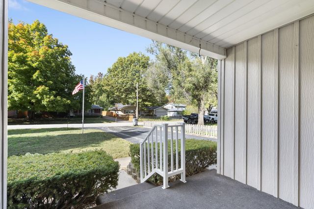 502 N Oak Grove Avenue, Springfield, MO 65802