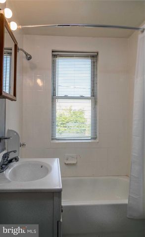 2859 DENVER ST SE, Washington, DC 20020