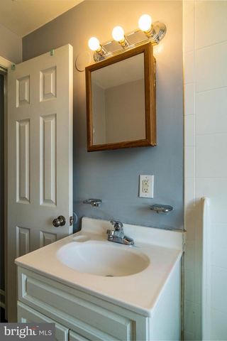 2859 DENVER ST SE, Washington, DC 20020