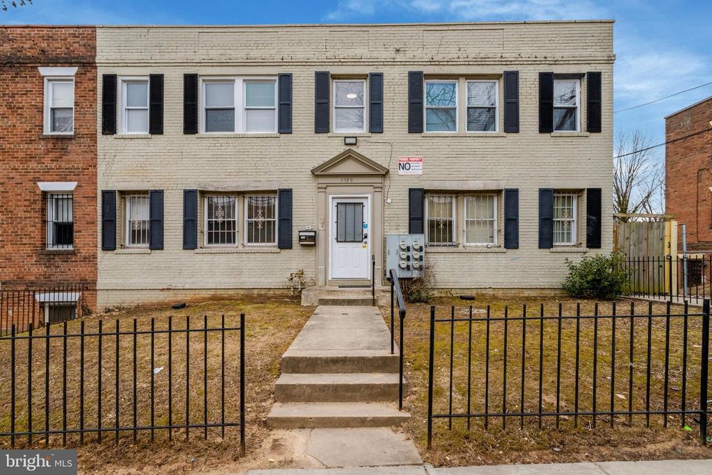 2859 DENVER ST SE, Washington, DC 20020