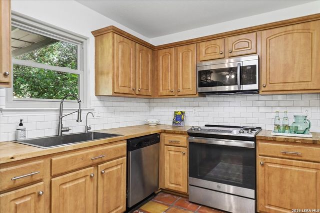 15019 MORNING TREE ST, San Antonio, TX 78232
