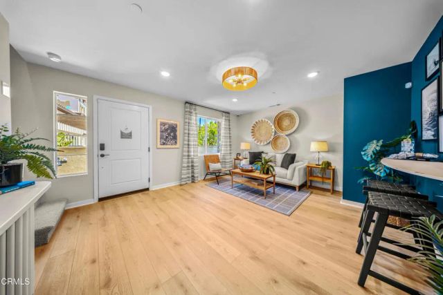 2860 Via Monte Mar, Camarillo, CA 93012