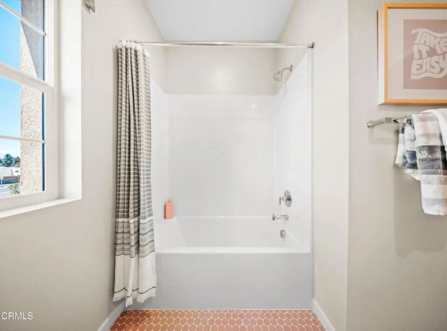 2860 Via Monte Mar, Camarillo, CA 93012