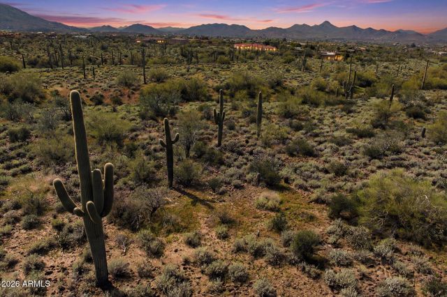 7500 E HIGHLAND Road -, Cave Creek, AZ 85331