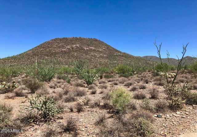 7500 E HIGHLAND Road -, Cave Creek, AZ 85331