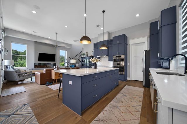 9847 Mocking Bird Hill Lane, Houston, TX 77080