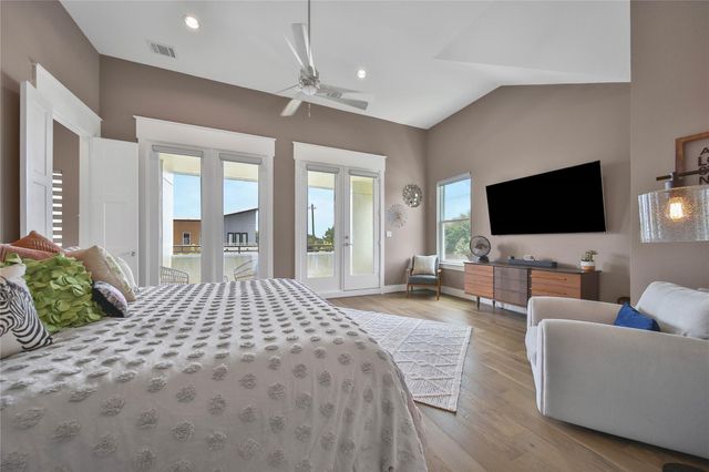 9847 Mocking Bird Hill Lane, Houston, TX 77080