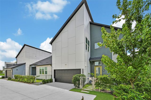 9847 Mocking Bird Hill Lane, Houston, TX 77080