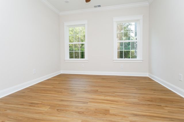 129 Charles Towne Ln., Murrells Inlet, SC 29576