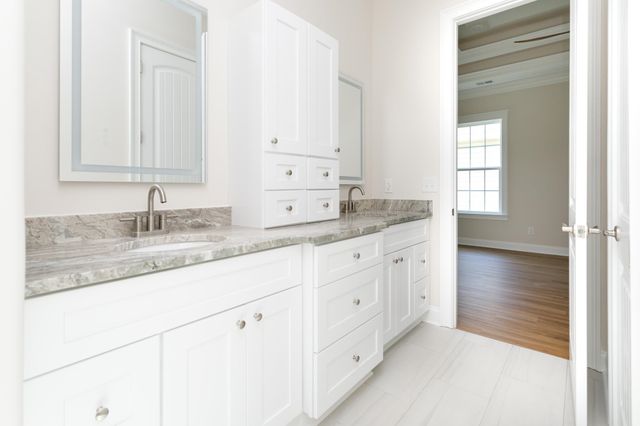 129 Charles Towne Ln., Murrells Inlet, SC 29576