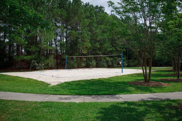 129 Charles Towne Ln., Murrells Inlet, SC 29576