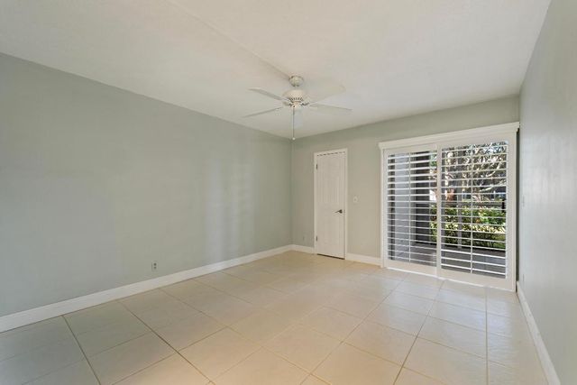 7 Westwood Avenue 104-C, Tequesta, FL 33469