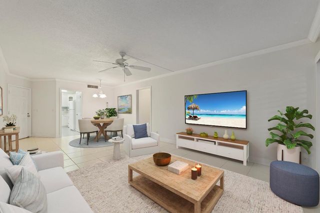 7 Westwood Avenue 104-C, Tequesta, FL 33469