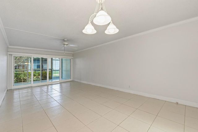 7 Westwood Avenue 104-C, Tequesta, FL 33469