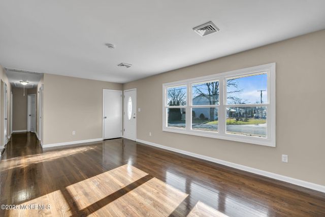 311 Vermont Drive, Brick, NJ 08724