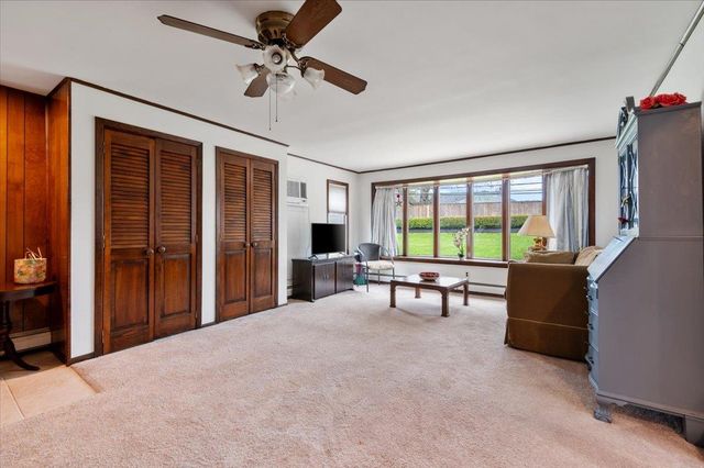 425 N Queens Avenue, Massapequa, NY 11758