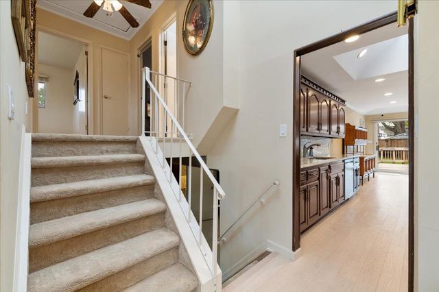 425 N Queens Avenue, Massapequa, NY 11758