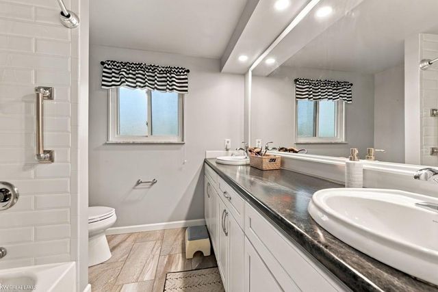 39948 Twenlow Drive, Clinton Twp, MI 48038