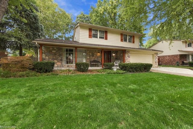 39948 Twenlow Drive, Clinton Twp, MI 48038