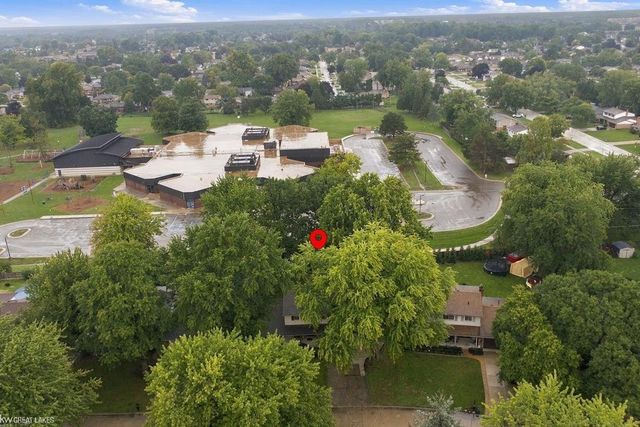 39948 Twenlow Drive, Clinton Twp, MI 48038