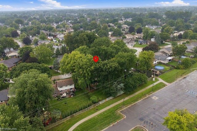 39948 Twenlow Drive, Clinton Twp, MI 48038