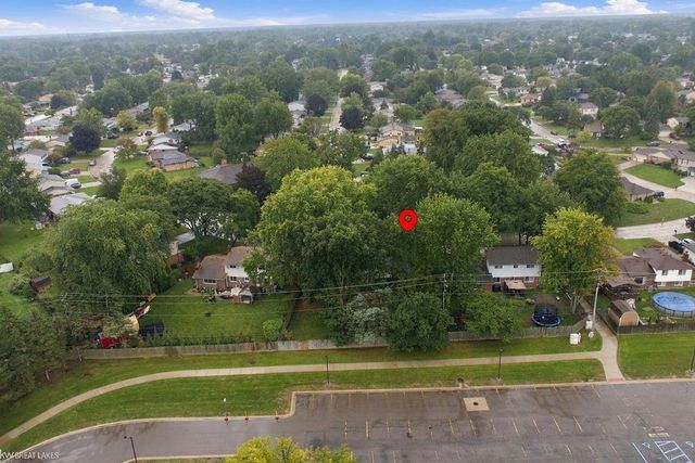 39948 Twenlow Drive, Clinton Twp, MI 48038